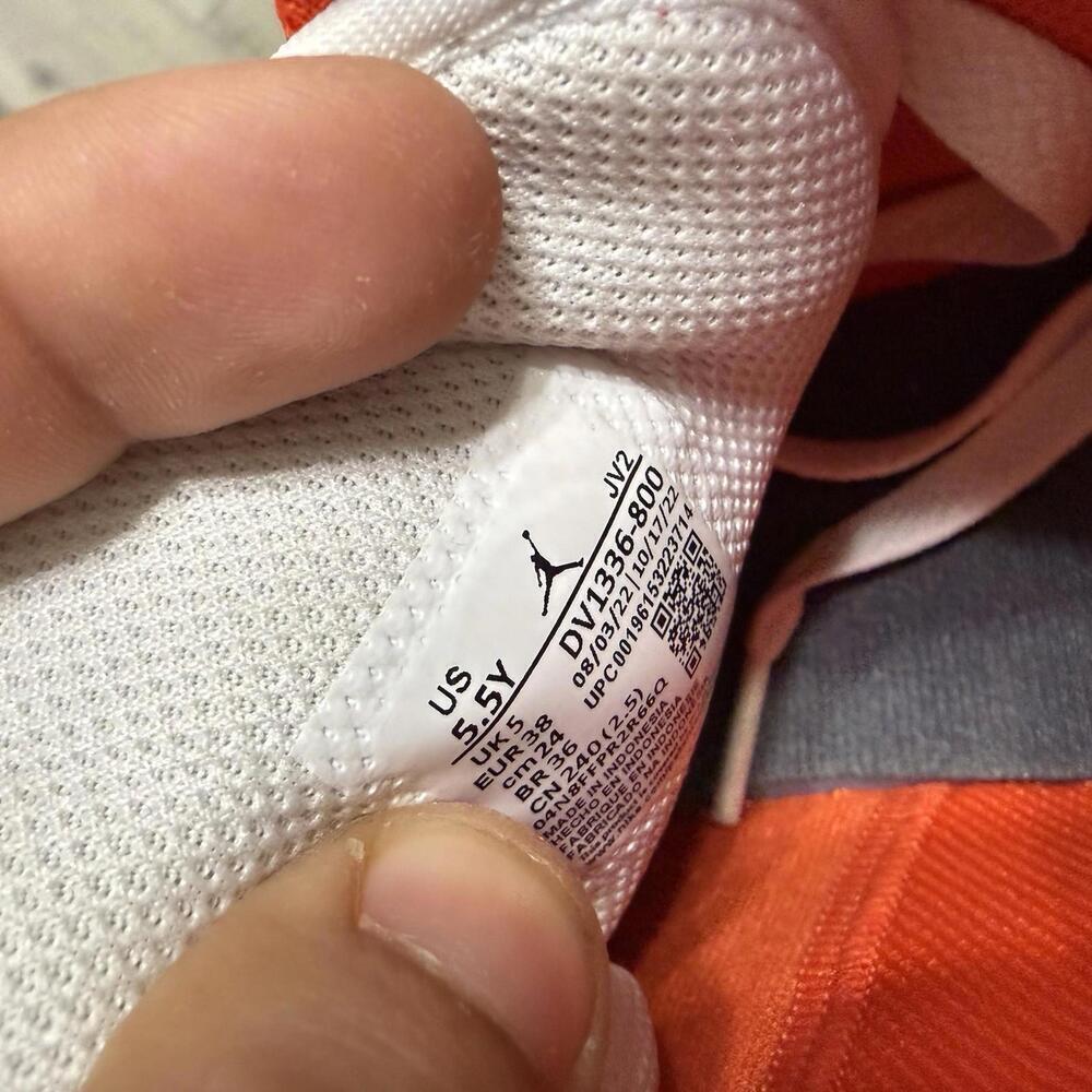 Nike Air Jordan 1 Mid SE GS White Sail Orange Suede DV1336-800 Women 7 - Picture 7 of 8